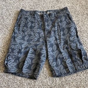 Leaf Print Cargo Shorts